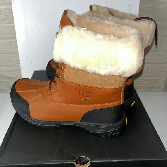 UGG Butte men size 11 - Picture 2 of 4